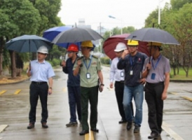 奉賢區領導國慶前蒞臨晨光科慕工廠安全監察